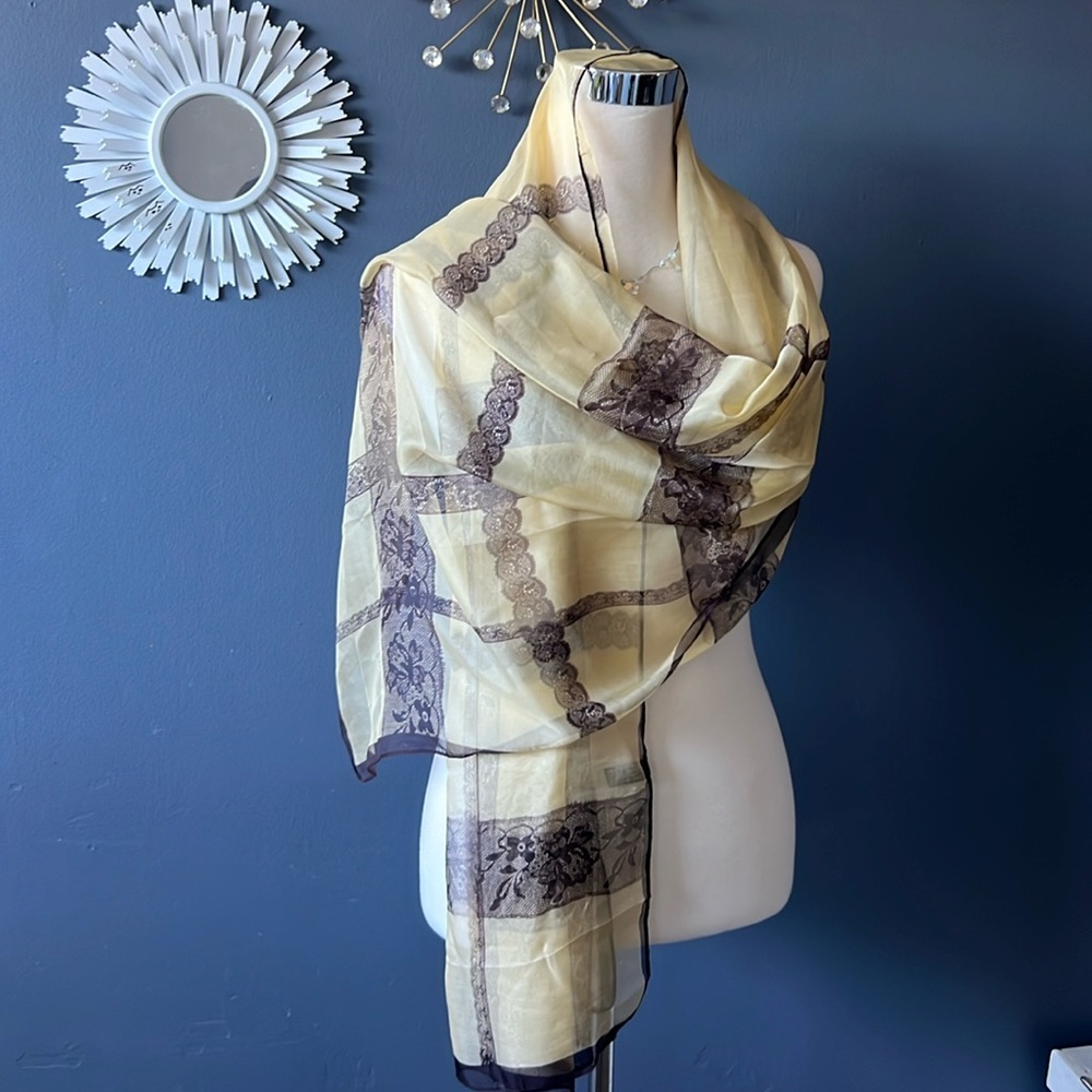 VALENTINO 100%SETA/SILK SCARF Made In Italy 🧣
